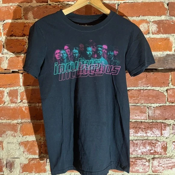 Incubus small black graphic vintage preowned tshirt - Picture 2 of 3